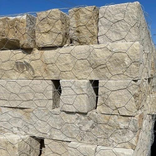 236 Texas Stone Varieties Compared: Which Stone for Your DFW Outdoor Kitchen or Wall? (2026)
