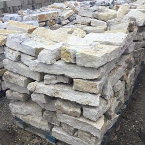 Granbury Builders natural stone for DFW outdoor kitchens